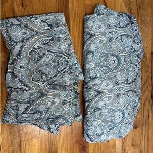 Pottery Barn Blue and Gray Paisley Duvet Cover Makenna